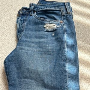 Levis Straight Leg Jeans